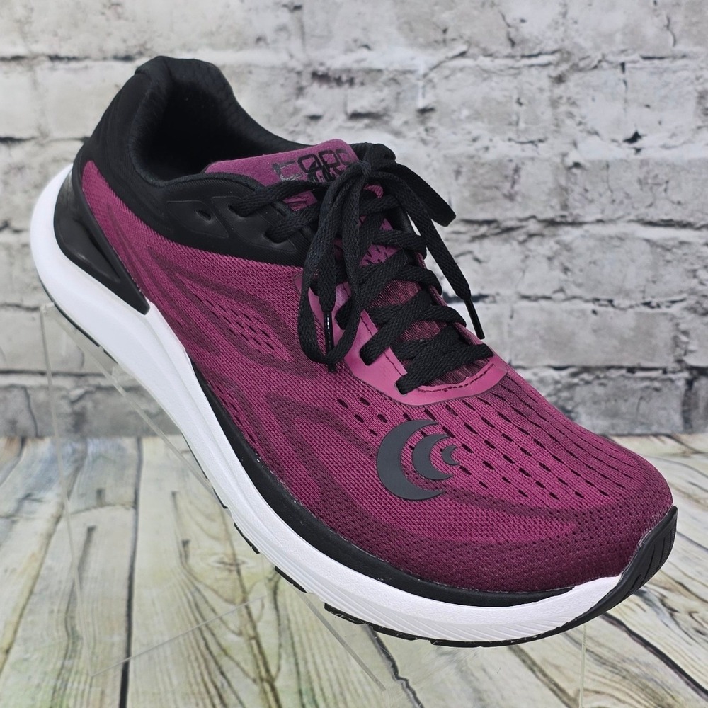 Topo Athletic Ultrafly 3 Running Shoes Womens 10 Wine Black Stability Sneakers